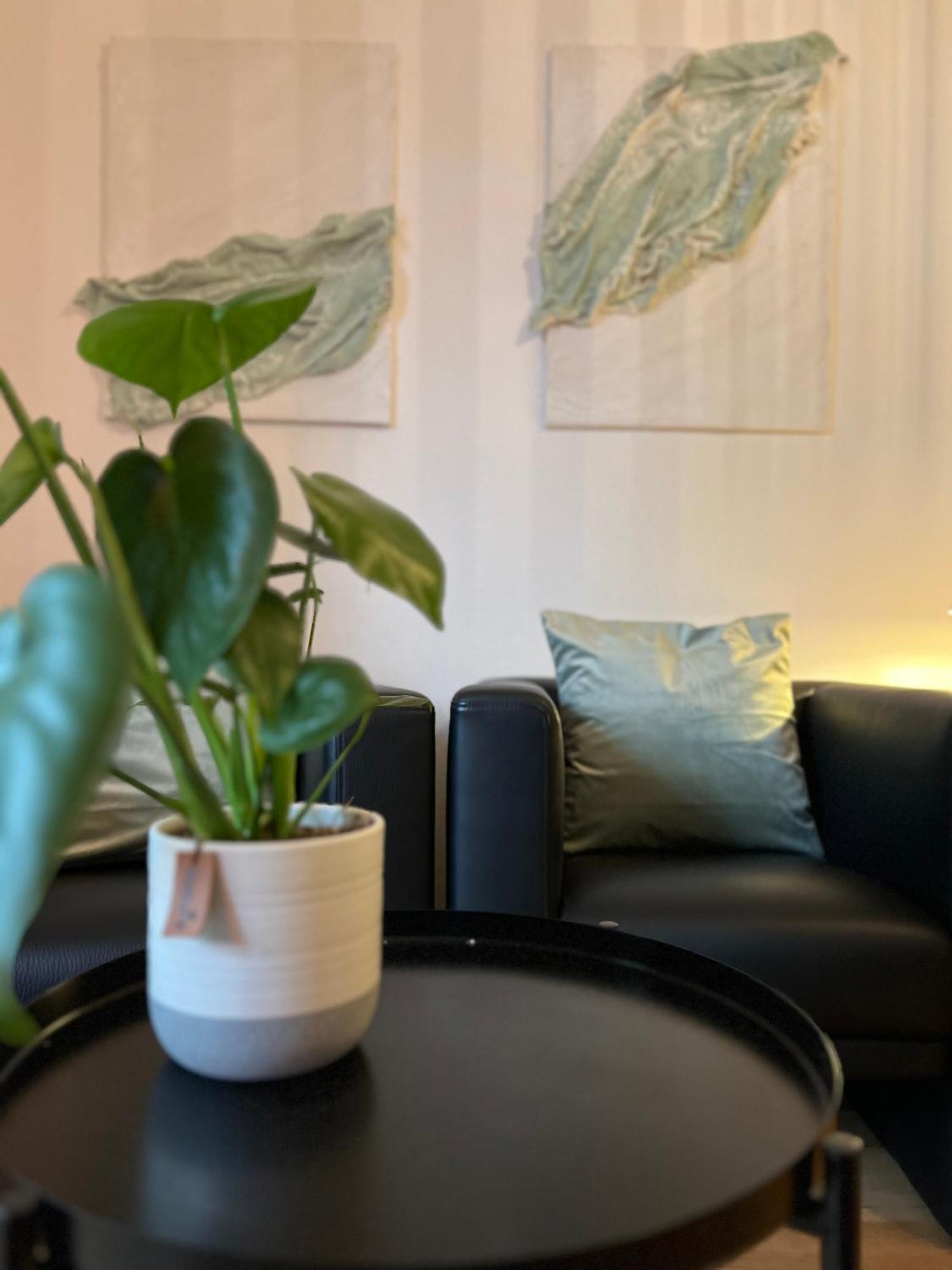 Mintara Komfort Apartment Mit Grill -Terrasse, Sky Und Parkplatz Magdeburgo Esterno foto