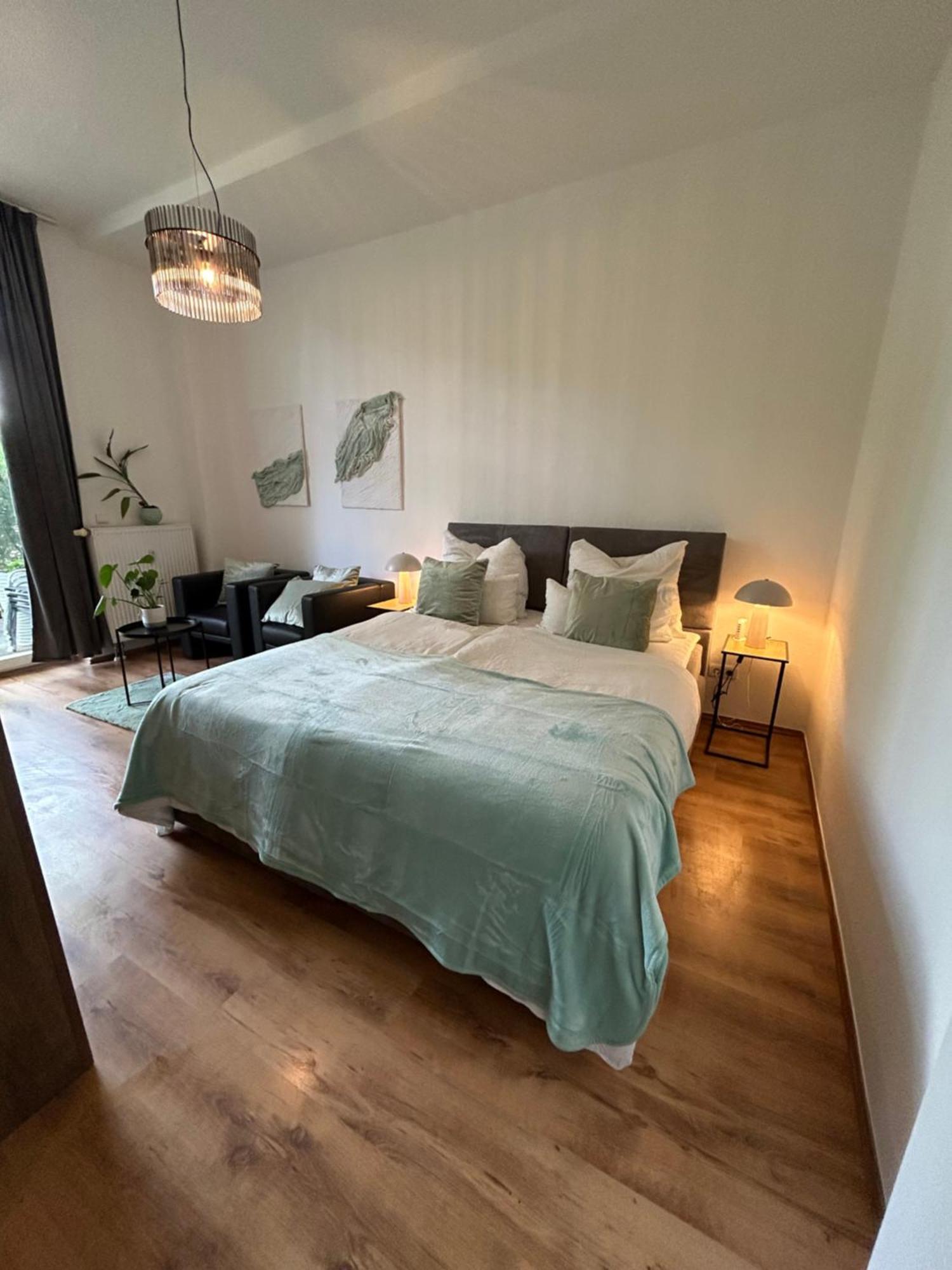 Mintara Komfort Apartment Mit Grill -Terrasse, Sky Und Parkplatz Magdeburgo Esterno foto